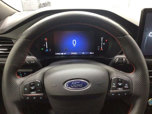 Used 2023 Ford Escape ST-Line w/ Tech Pack #1 image 11