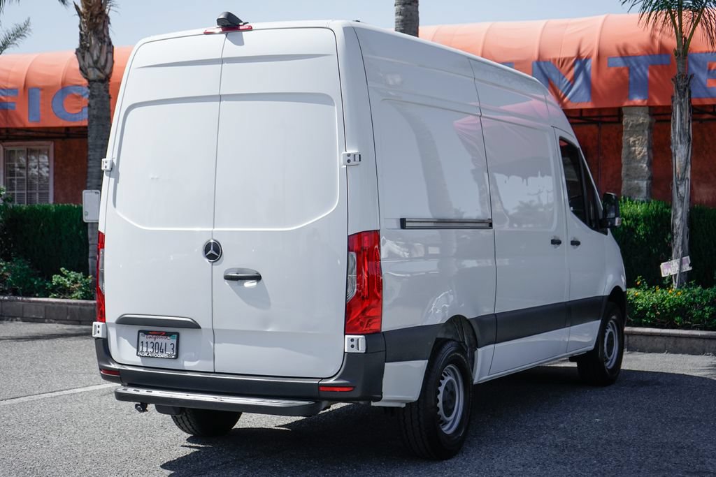 Used 2020 Mercedes-Benz Sprinter 1500 image 9