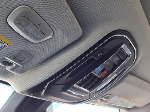 Used 2022 Jeep Grand Cherokee Limited 4xe image 16