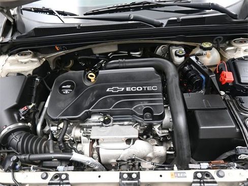 Used 2016 Chevrolet Malibu LT image 28