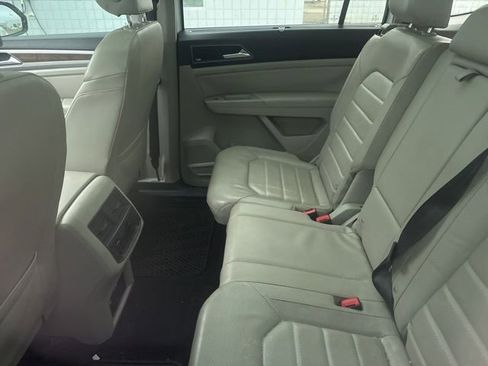 Used 2018 Volkswagen Atlas SEL Premium image 6