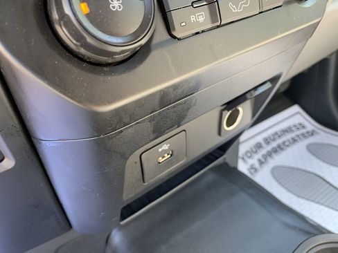 Used 2019 Ford F150 XL w/ Equipment Group 101A Mid AWD/4WD image 39