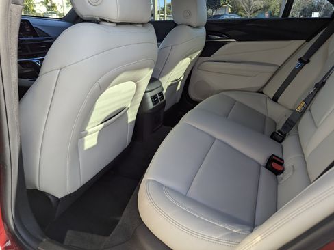 Used 2023 Cadillac CT4 Luxury image 16