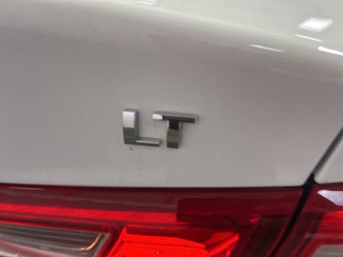 New 2025 Chevrolet Malibu LT image 11