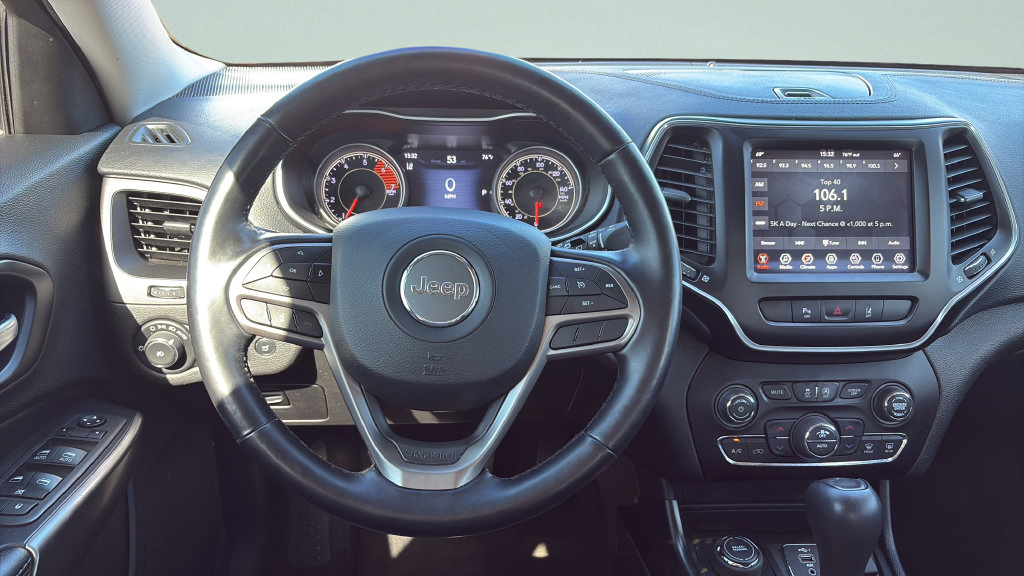 Used 2021 Jeep Cherokee Latitude Lux w/ Comfort/Convenience Group AWD/4WD image 12