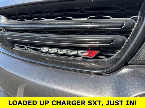 Used 2019 Dodge Charger SXT w/ Leather Interior Group image 30