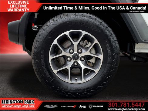 Used 2025 Jeep Wrangler Unlimited Sport AWD/4WD image 33