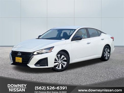 Certified 2025 Nissan Altima 2.5 S image 1