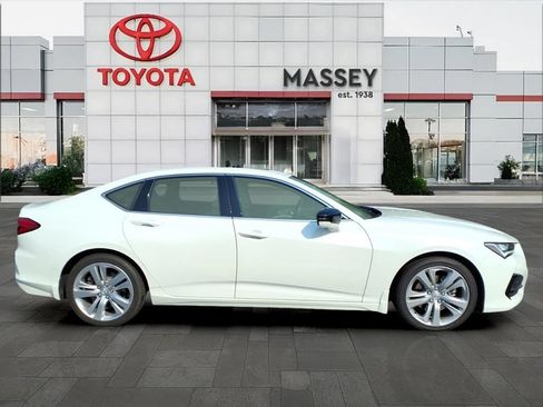 Used 2022 Acura TLX w/ Technology Package FWD image 2