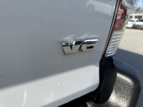 Used 2015 Toyota Tacoma 4x4 Double Cab image 27