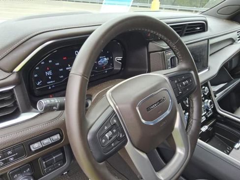 Used 2024 GMC Yukon XL Denali w/ Max Trailering Package AWD/4WD image 4