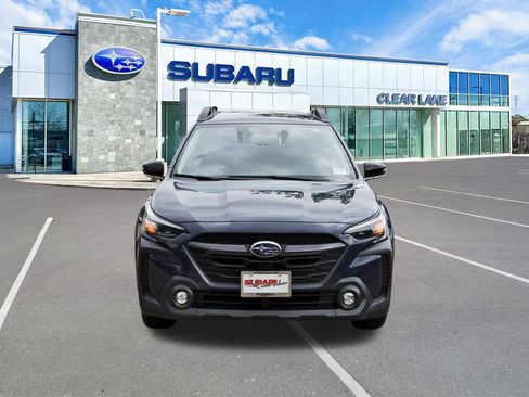 Certified 2025 Subaru Outback Premium AWD/4WD image 2