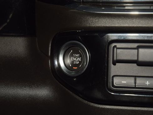 Used 2024 Chevrolet Silverado 2500 High Country w/ Technology Package AWD/4WD image 37