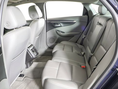 Used 2018 Chevrolet Impala LT image 33