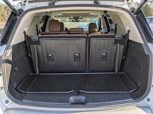 Used 2024 Nissan Pathfinder Platinum w/ Cargo Package image 13