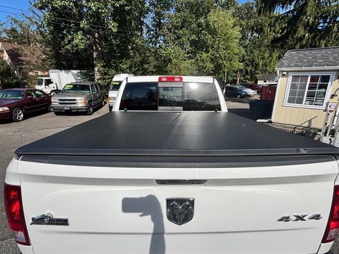 Used 2017 RAM 1500 Big Horn image 10