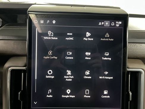 Certified 2025 GMC Yukon XL Denali Ultimate AWD/4WD image 13
