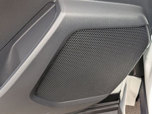 Certified 2024 Toyota Highlander Limited FWD image 10