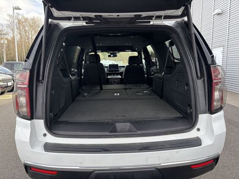 Used 2024 Chevrolet Suburban LT AWD/4WD image 18