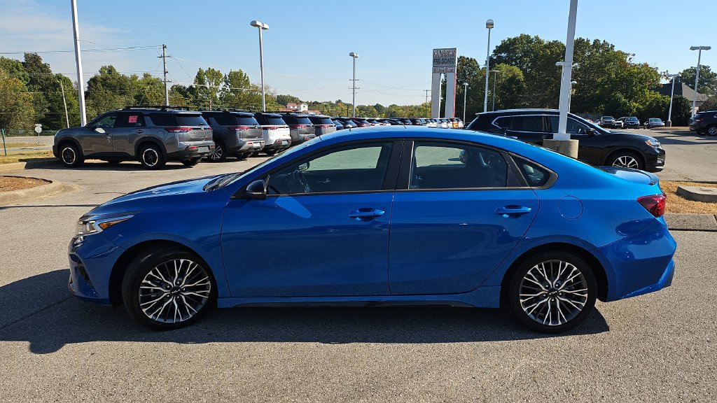 Used 2023 Kia Forte GT-Line w/ GT-Line Premium Package FWD image 17