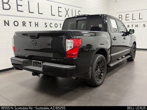 Used 2019 Nissan Titan XD RWD image 4