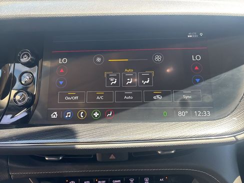 Used 2022 Buick Envision Preferred image 32