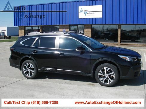 Used 2022 Subaru Outback Limited w/ Popular Package #2 AWD/4WD image 1