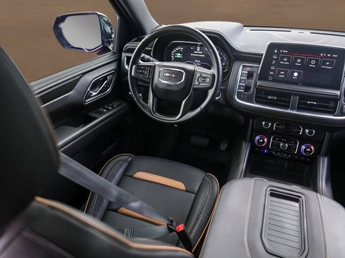Used 2023 GMC Yukon XL AT4 w/ AT4 Premium Package AWD/4WD image 27