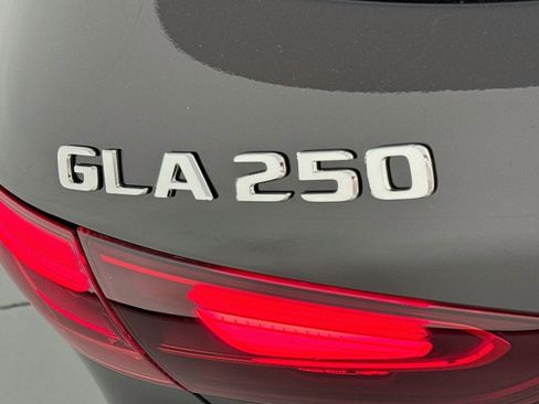 Certified 2026 Mercedes-Benz GLA 250 image 10