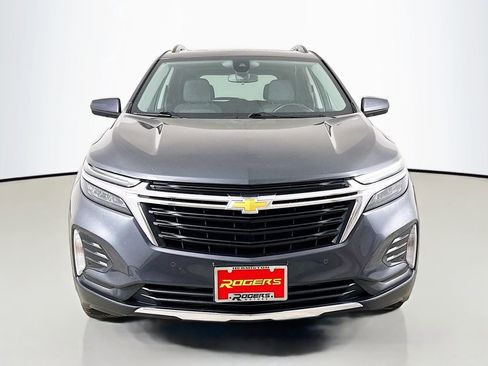 Used 2023 Chevrolet Equinox LT image 2