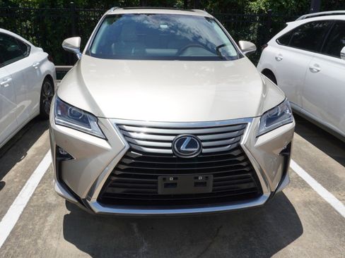 Used 2016 Lexus RX 350 FWD w/ Premium Package image 2