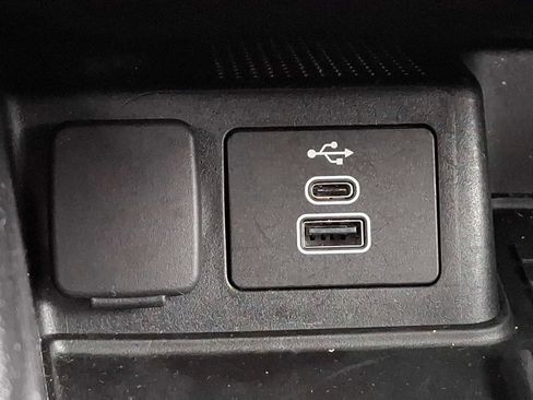 Used 2025 Ford Bronco Sport Badlands image 23