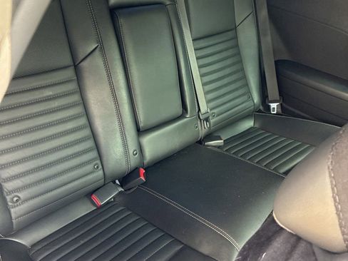 Used 2014 Dodge Challenger R/T Plus RWD image 10
