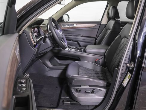 New 2026 Volkswagen Atlas SEL Premium R-Line image 5