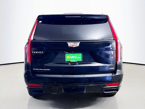 Used 2024 Cadillac Escalade Sport Platinum AWD/4WD image 8