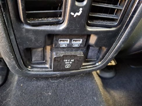 Certified 2019 Jeep Grand Cherokee Limited AWD/4WD image 9