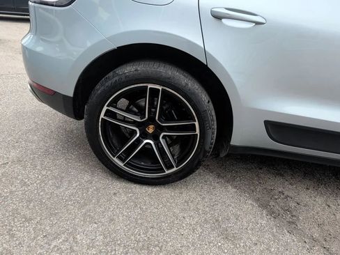 Used 2021 Porsche Macan Sport Edition w/ Premium Package image 11