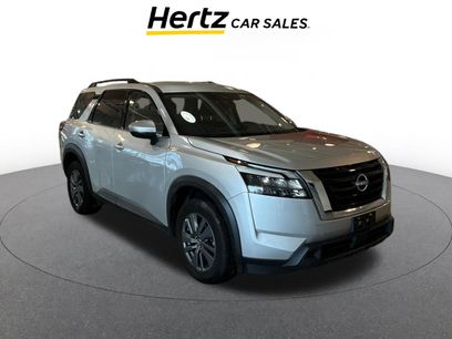 Used 2025 Nissan Pathfinder SV