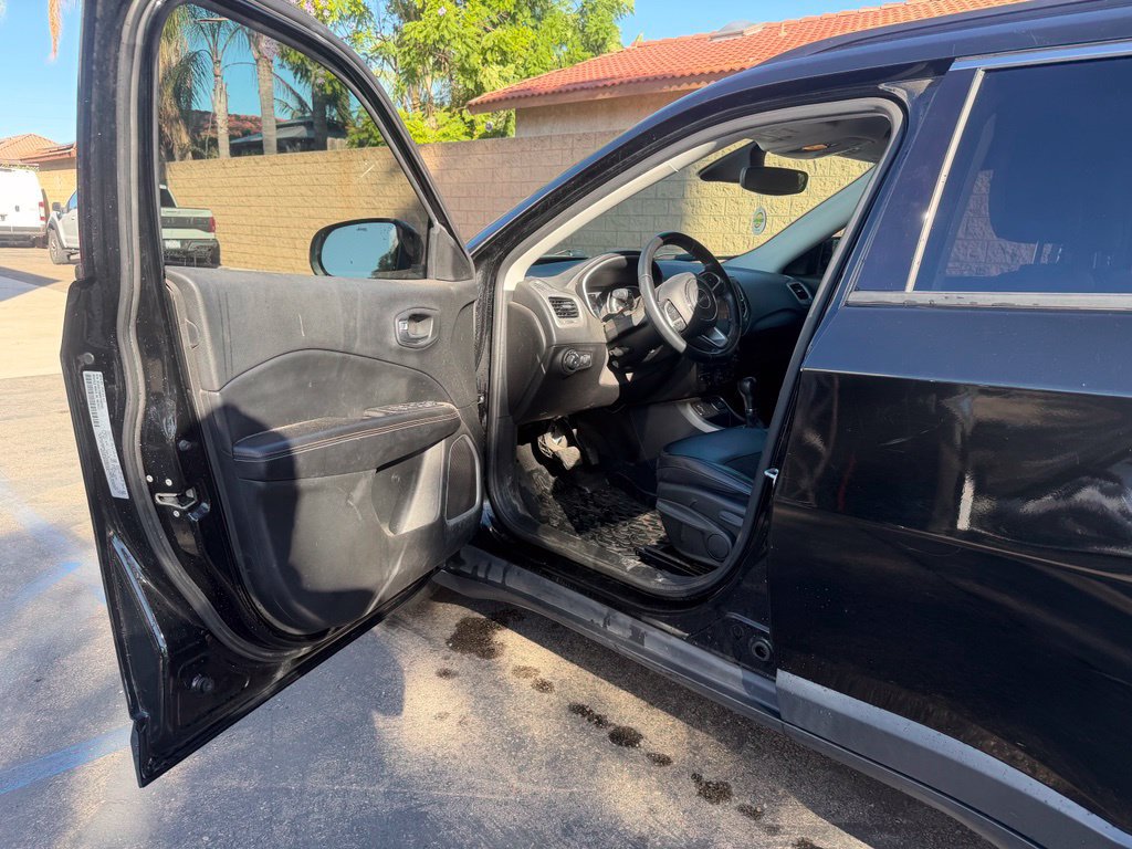 Used 2021 Jeep Compass Latitude FWD image 19