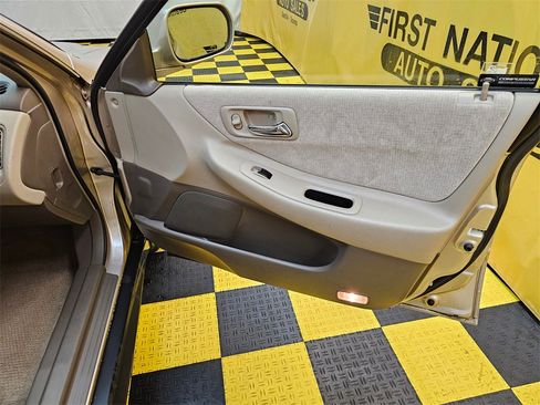 Used 2001 Honda Accord LX image 13