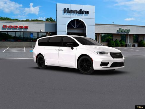 New 2026 Chrysler Pacifica Select image 11