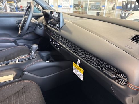 New 2025 Honda HR-V Sport image 28