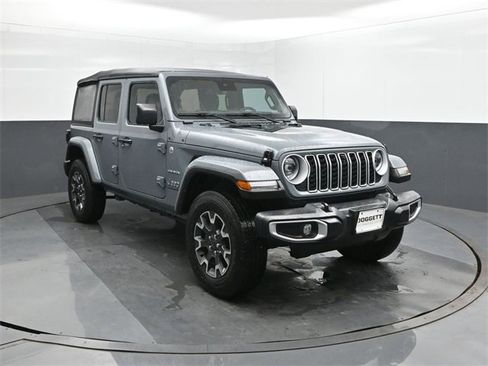 Used 2024 Jeep Wrangler Sahara w/ Technology Group image 22