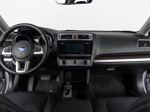 Used 2017 Subaru Outback 3.6R Limited image 29