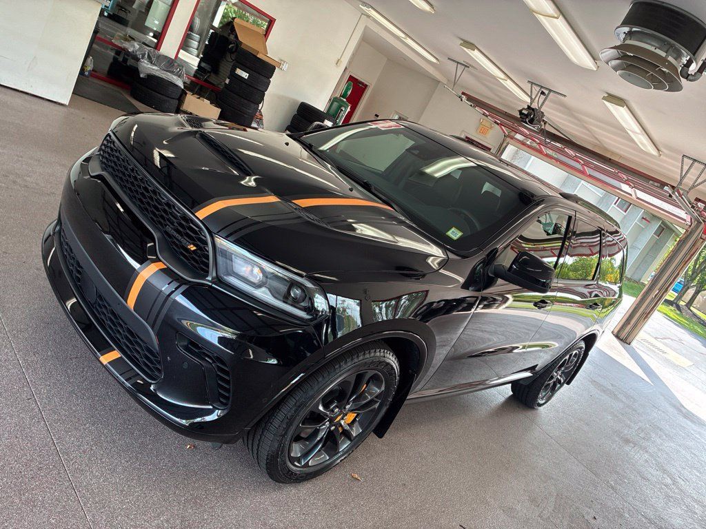 Certified 2023 Dodge Durango R/T w/ Hemi Orange Plus Package AWD/4WD image 6