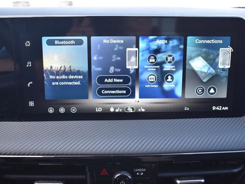 New 2026 Nissan Kicks SR w/ SR Premium Package image 34