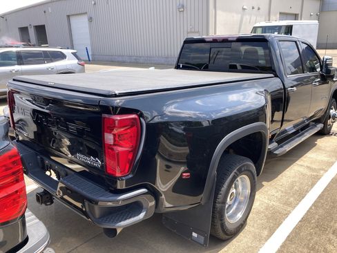 Used 2020 Chevrolet Silverado 3500 High Country w/ Technology Package image 2