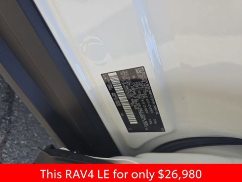 Used 2024 Toyota RAV4 LE image 40