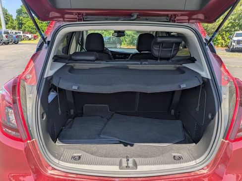 Used 2022 Buick Encore Preferred w/ Safety Package FWD image 32