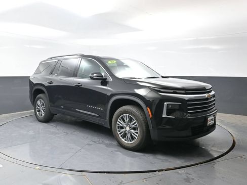 Used 2024 Chevrolet Traverse LT FWD image 6